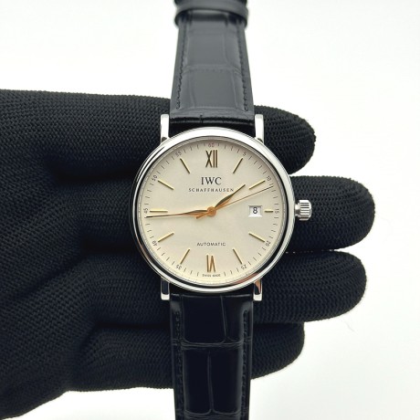 ZF공장(AF) IWC 포르토피노 오토메틱 40 스틸 화이트다이얼 옐로우골드핸즈 가죽스트랩 Portofino Automatic 40mm SS/LE Wht/YG Stk ZF A9019