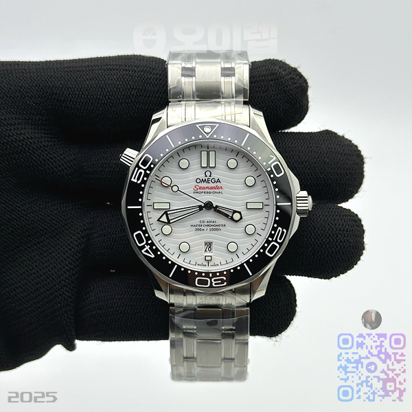 OR 오메가 씨마스터 다이버 300M 화이트+랜덤 러버밴드 세트